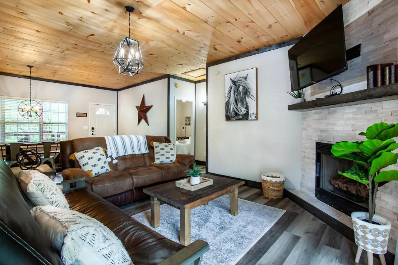 Pine Cove - Hot Tub, Game Room, Theater *