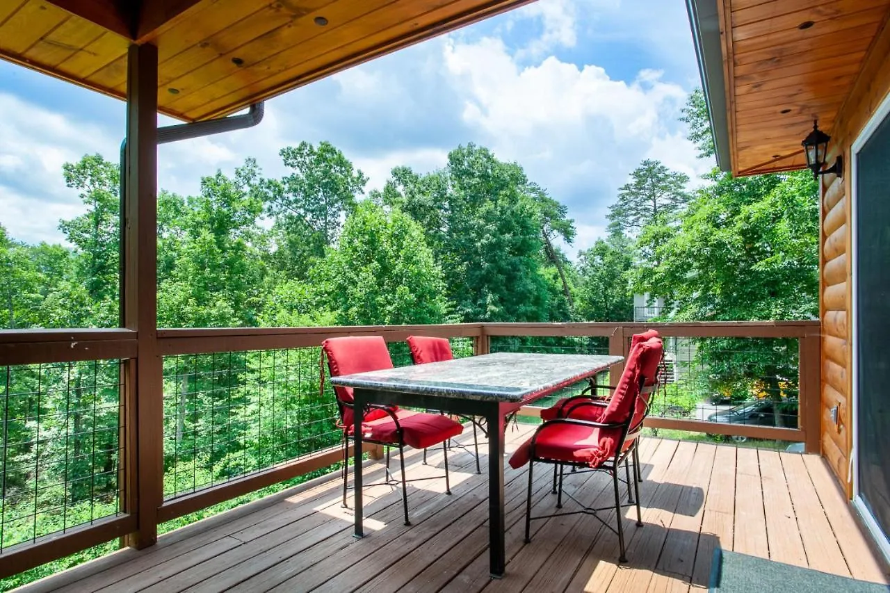 Pine Cove - Hot Tub, Game Room, Theater Holiday home *