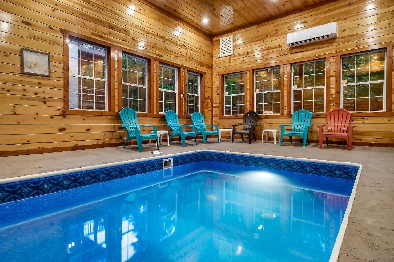 بيت للعطل Grizzly Bears Resort - Luxury Cabin With Indoor Pool, Hot Tub, Theater, King Beds, Sleeps 16 In Heart Of Pigeon Forge *