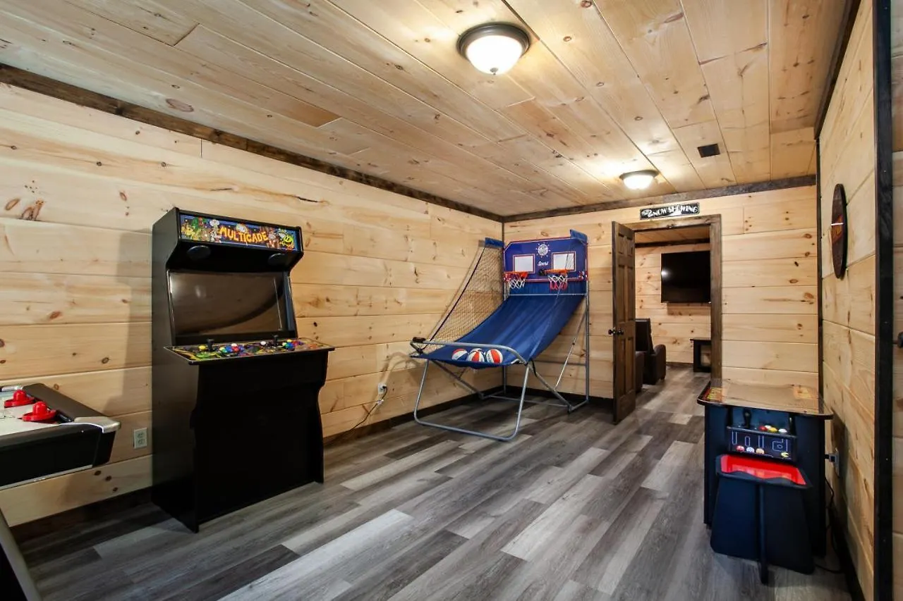 Holiday home Pine Cove - Hot Tub, Game Room, Theater