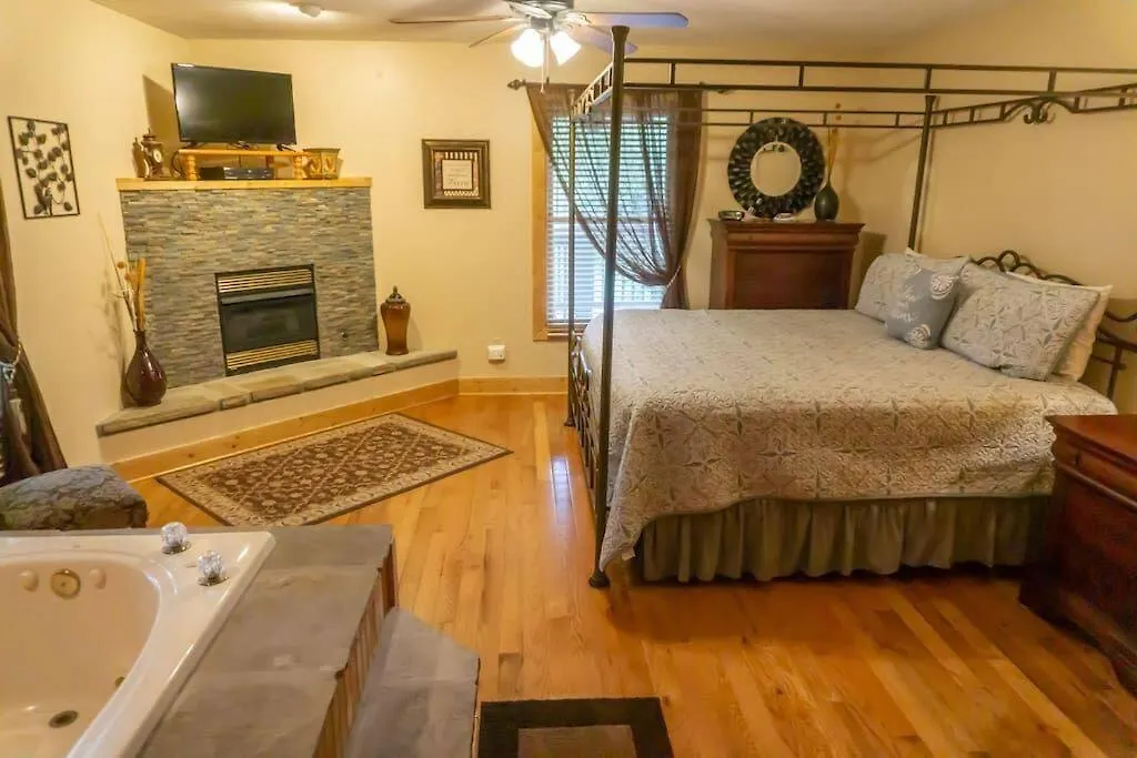 Сasa de vacaciones Smoky Mountain Splendor Two Third Acre 2 King Master *