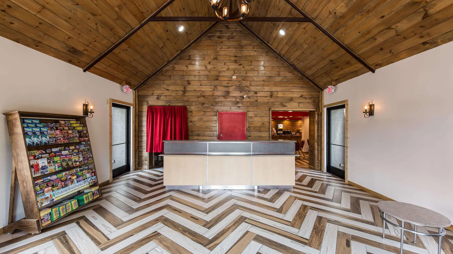 Econo Hotel