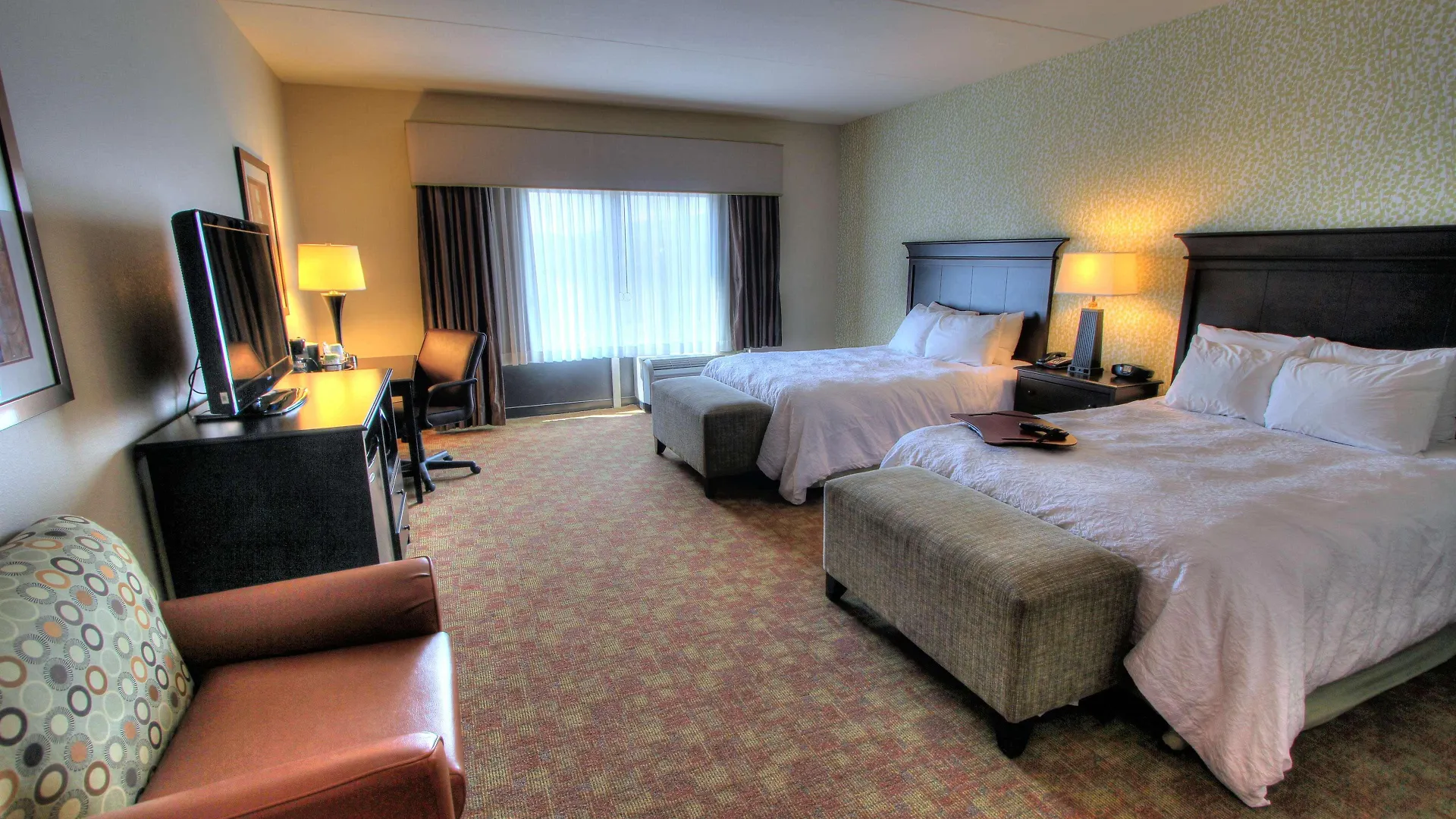 Hotel Hampton 3*