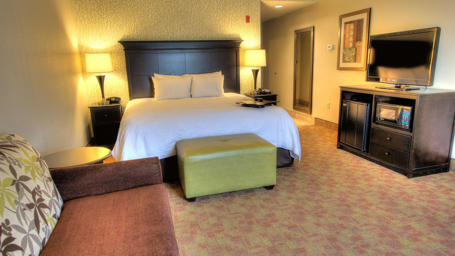 Hampton Hotel 3*