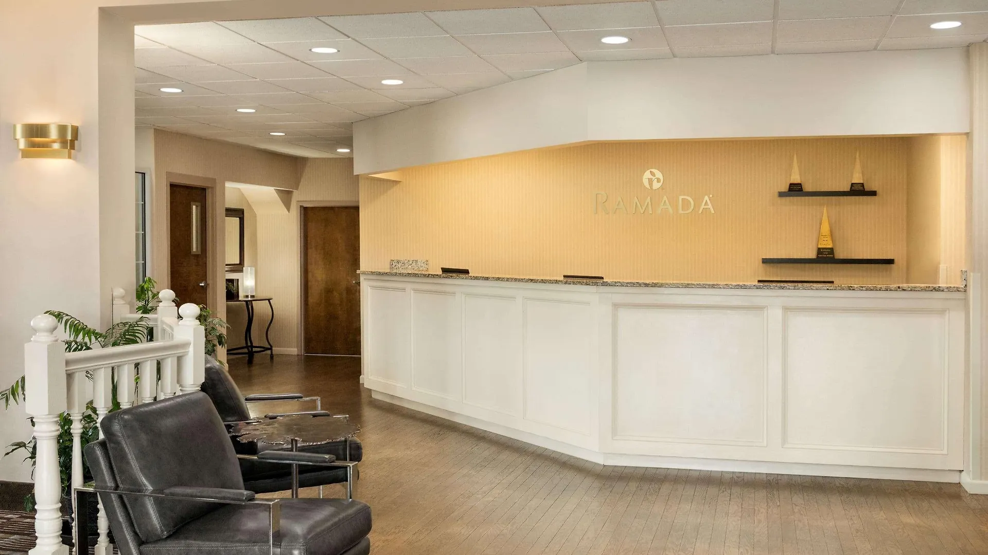Hotel Ramada By Wyndham North