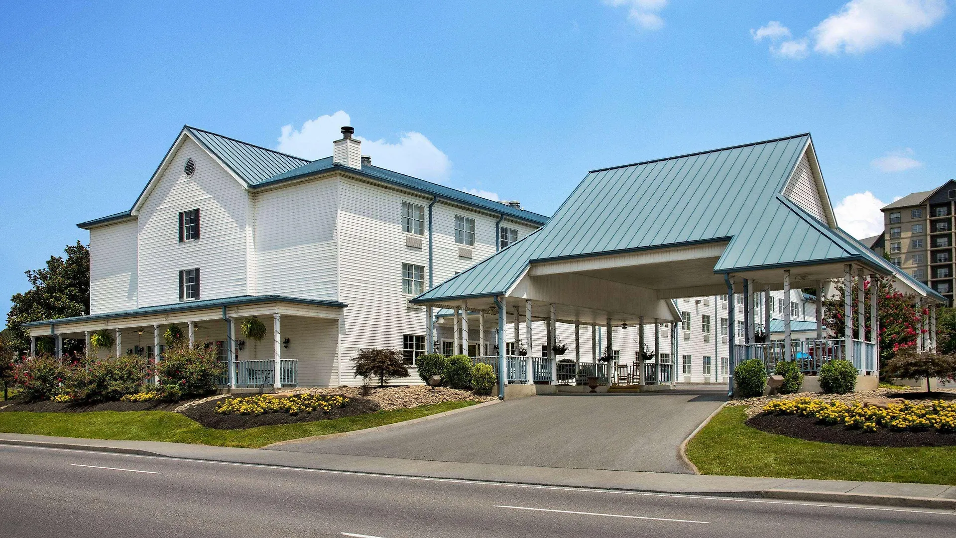 Hotel Ramada By Wyndham North
