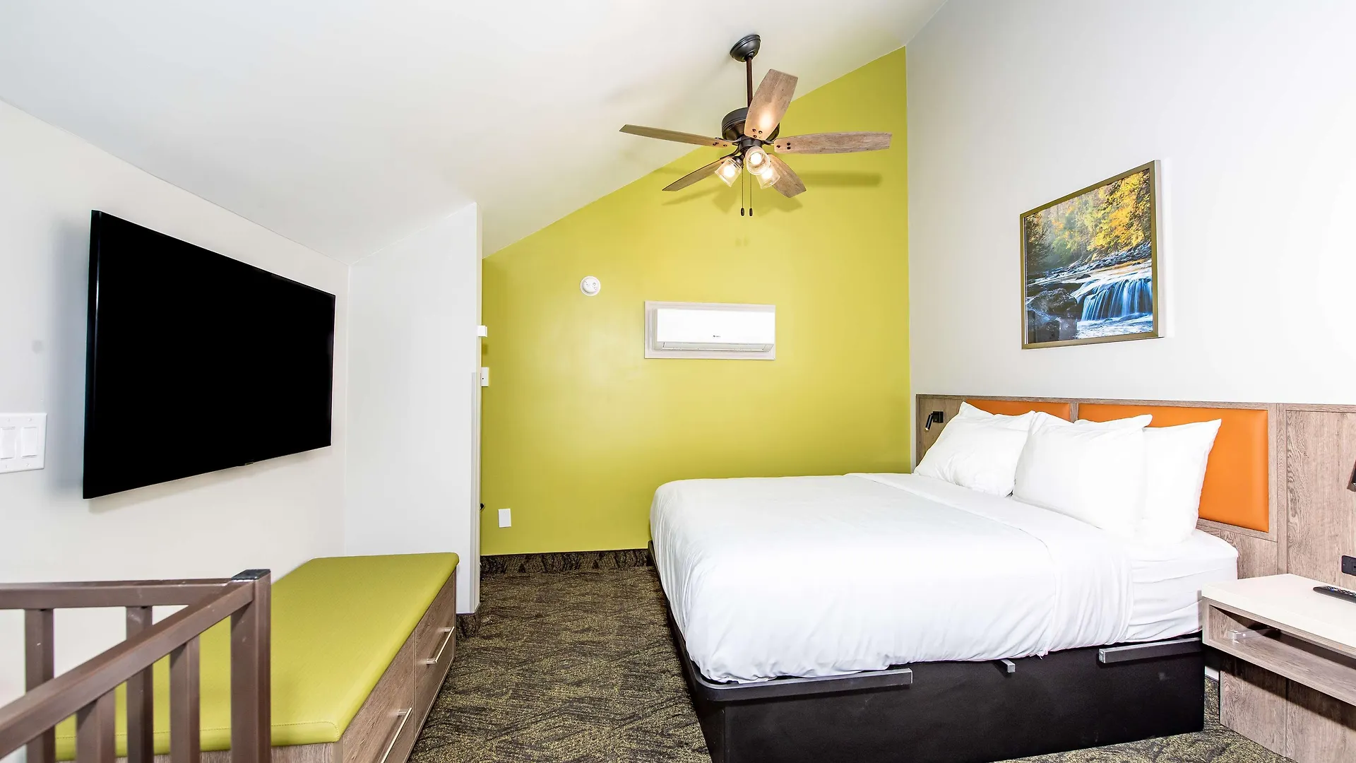 Otel Western Apple Valley 3*