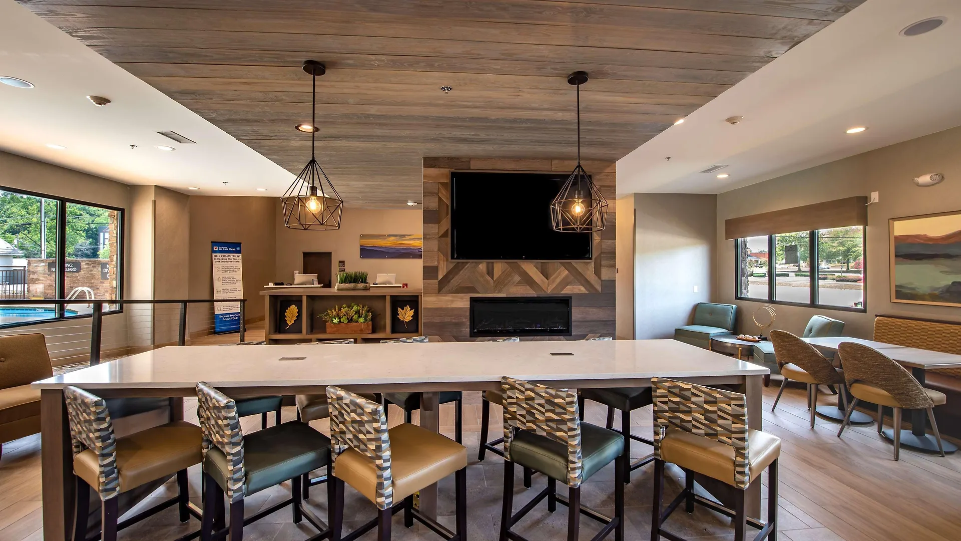 Otel Western Apple Valley 3*