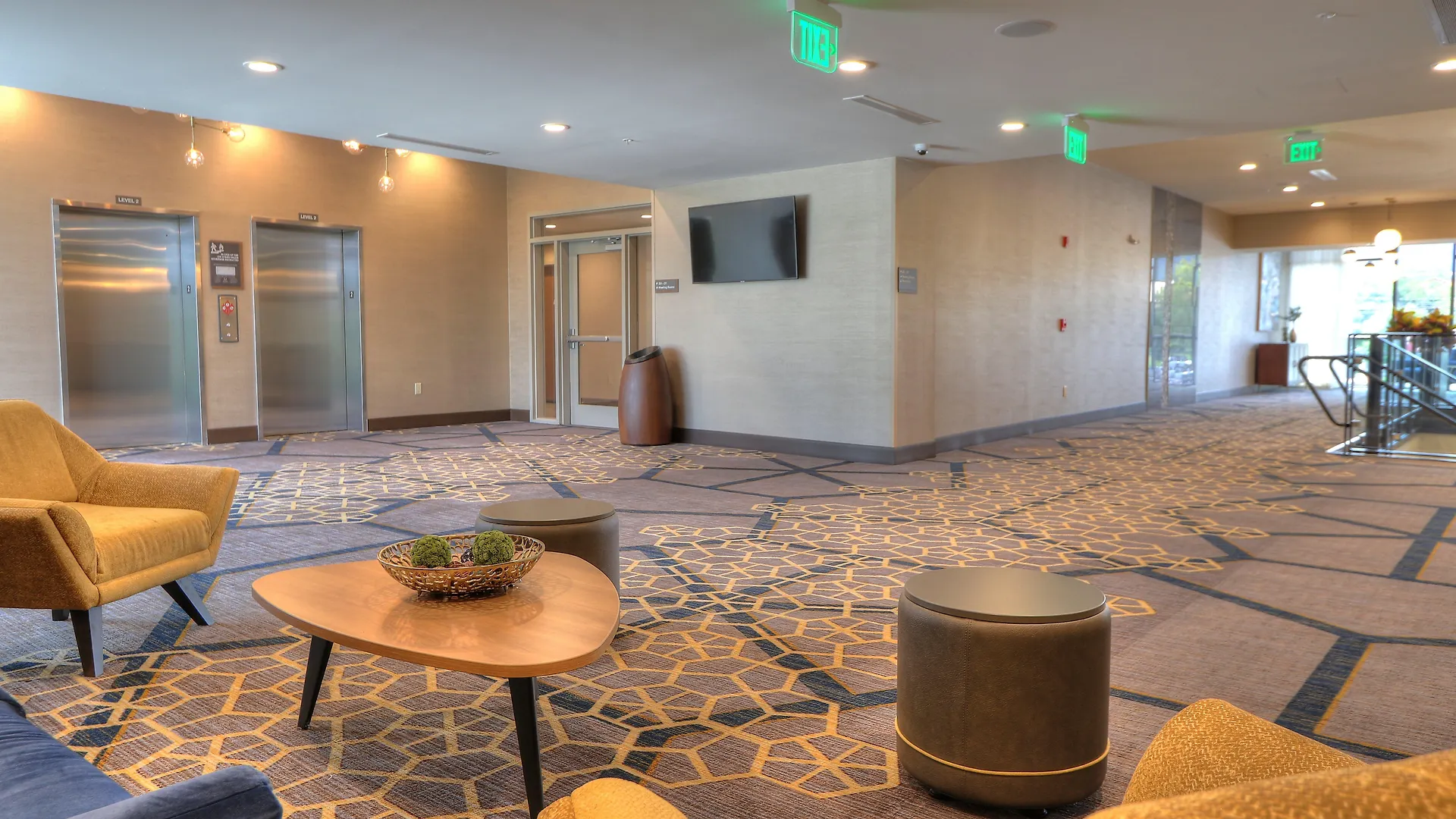 & Convention Center, An Ihg