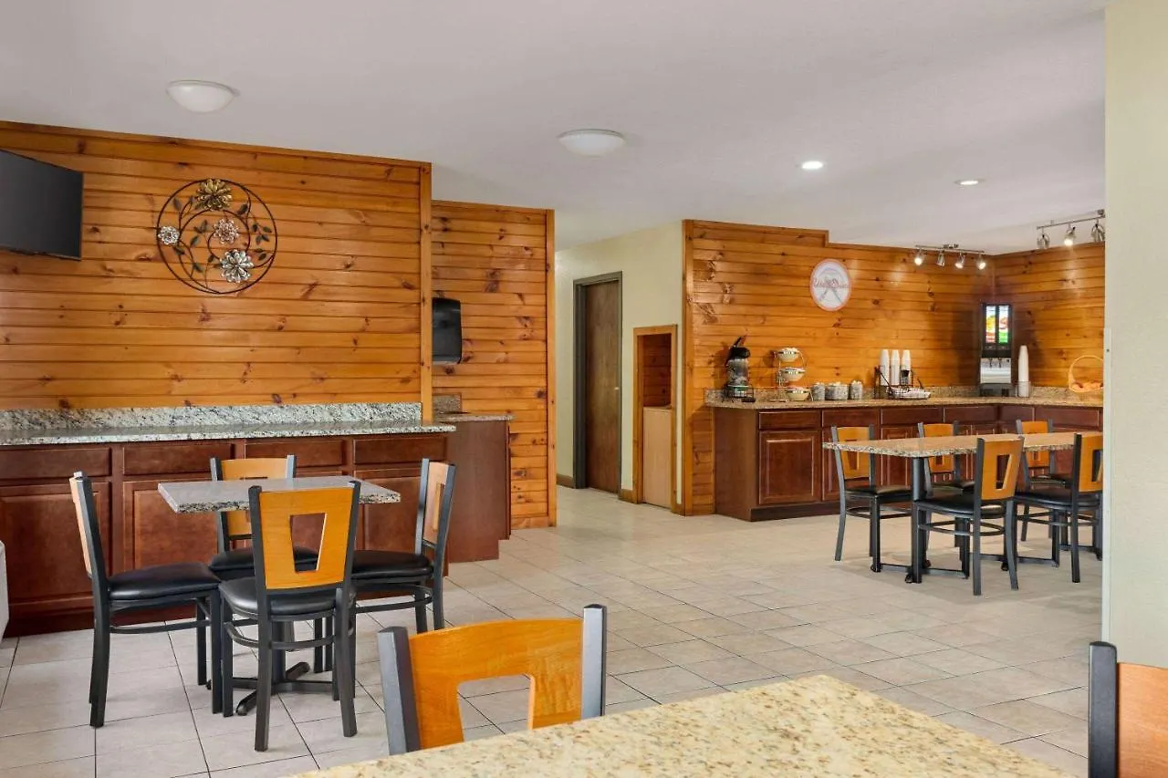 Howard Johnson By Wyndham Hotel 3*