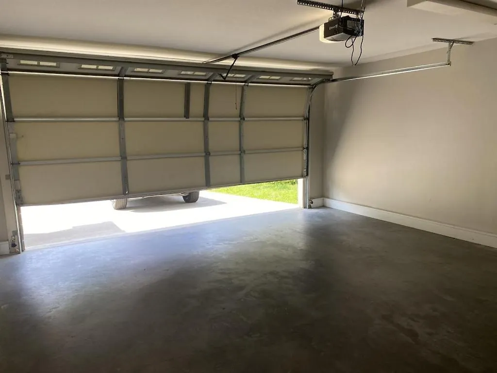 New Listing! 2 Beds And 1 Pullout Sofa In Pigeon Forge-dollywood-1 Level-2 Car Garage-gatlinburg, Wifi, Pool Apartamento Pigeon Forge