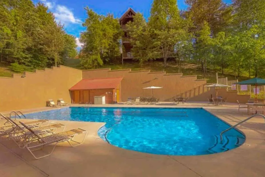 Premier Cabin - Golden Tee, Arcade, Location!