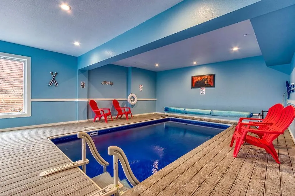 Feriehus Mountain Splash, Private Pool, Theater Room, 1089 Free Tickets Each Paid Day, Dollywood And