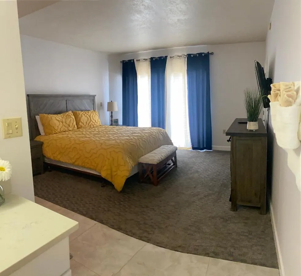 River Place #711 3bd *