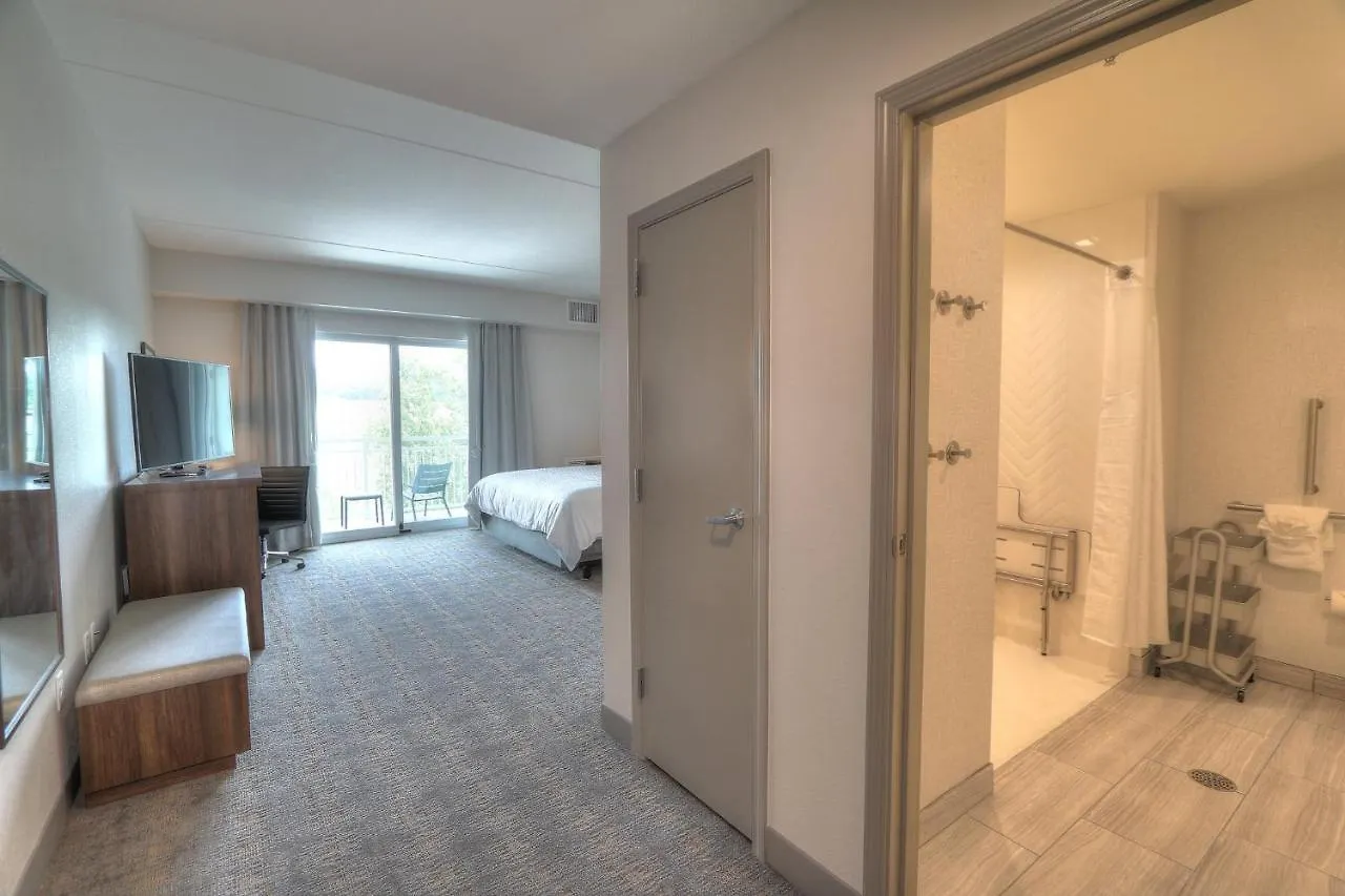 & Convention Center, An Ihg