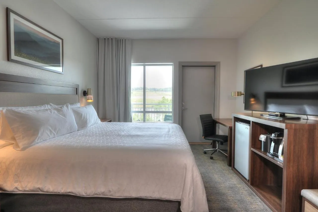 Hotel & Convention Center, An Ihg Pigeon Forge
