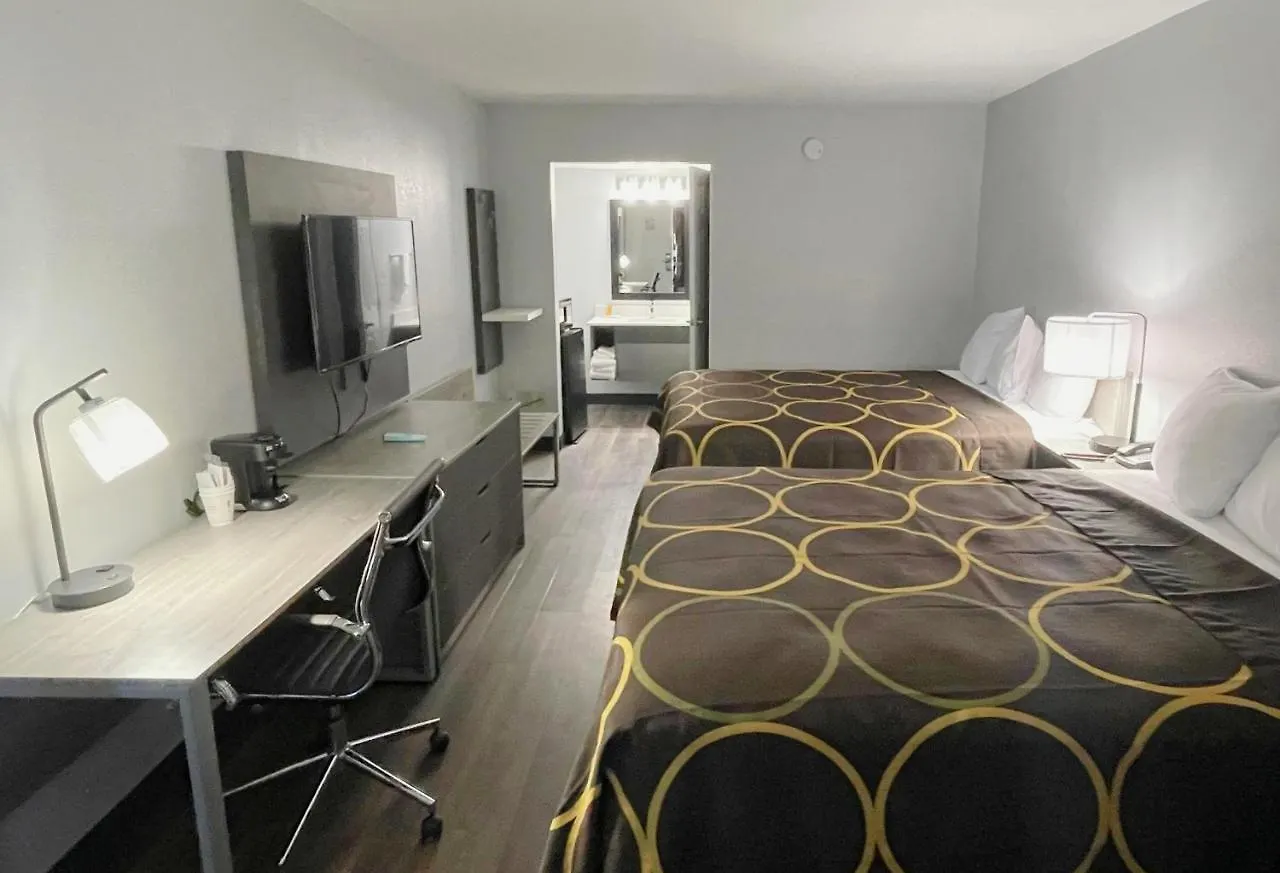 Super 8 By Wyndham Downtown Pigeon Forge