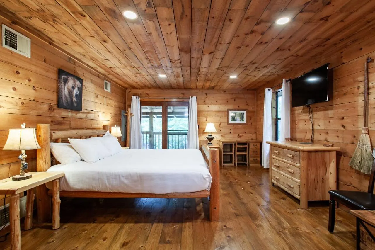 Forest Hot Tub Fire Pit Pool Table Feriehus Pigeon Forge