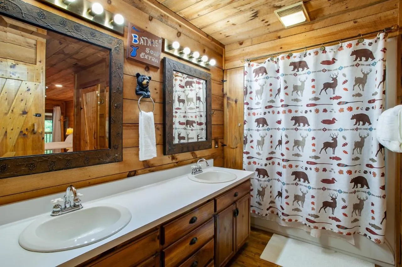 Feriehus Forest Hot Tub Fire Pit Pool Table Pigeon Forge