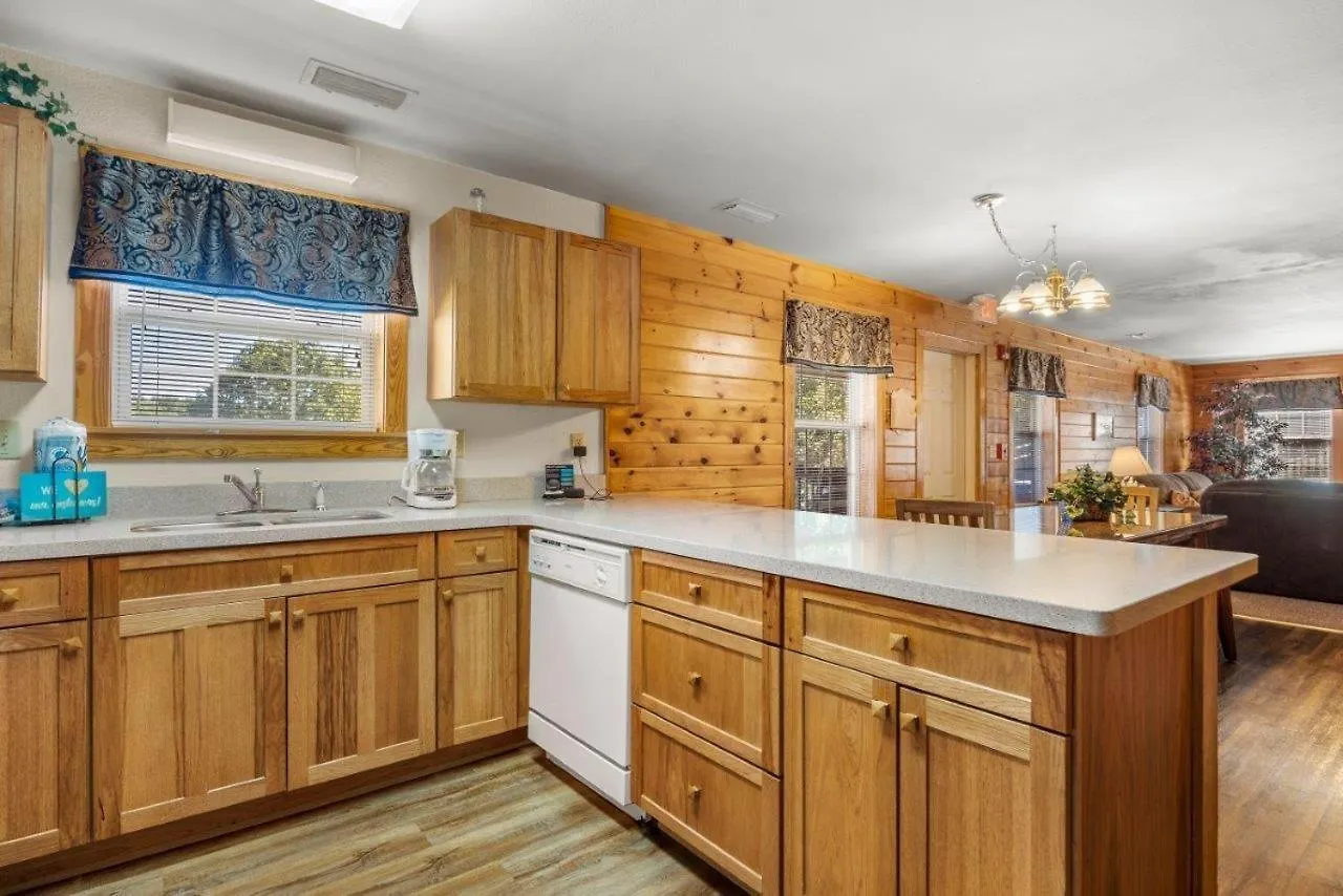 Poplar Point Unit 12f Apartment *