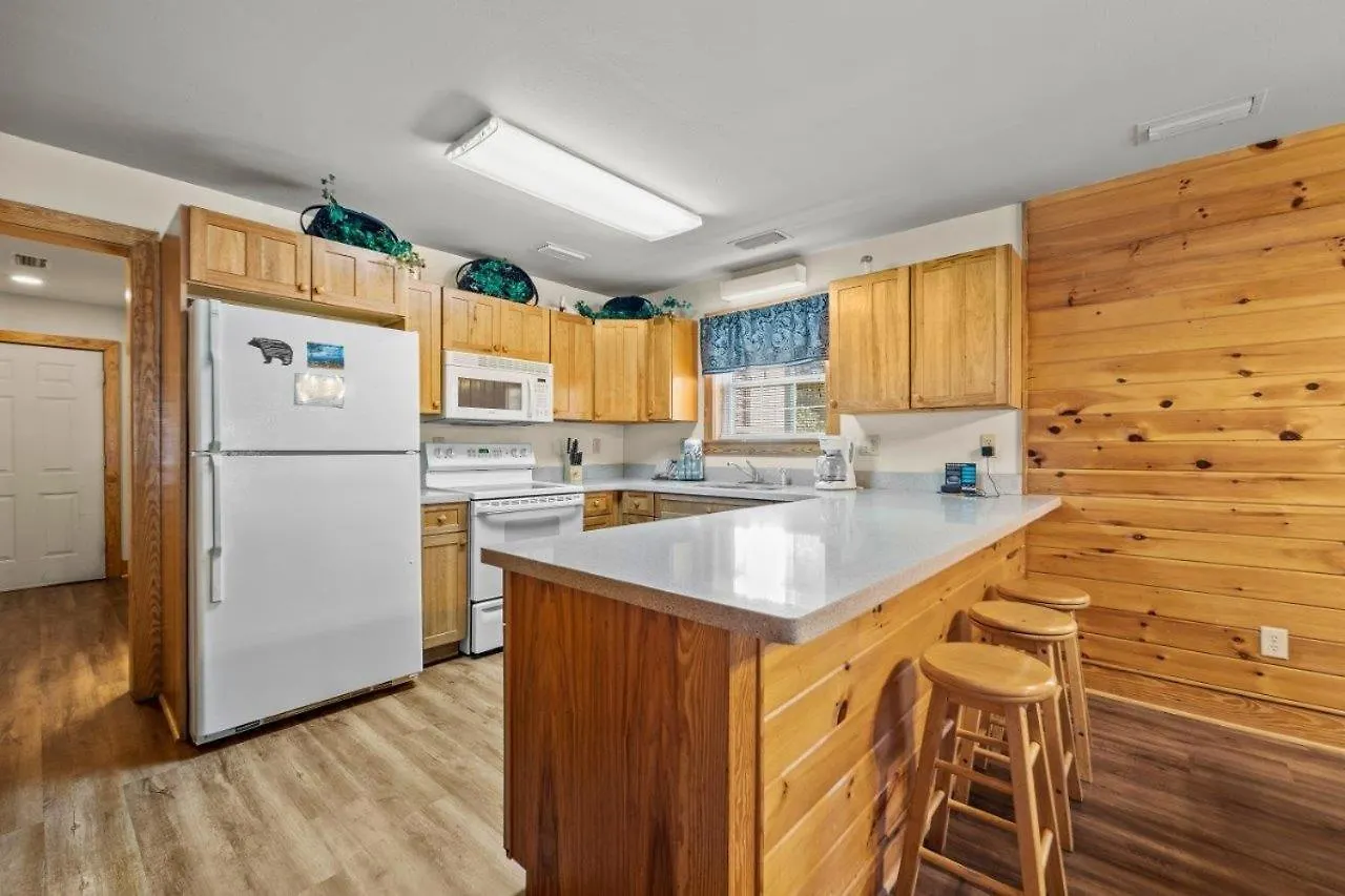 Apartment Poplar Point Unit 12f