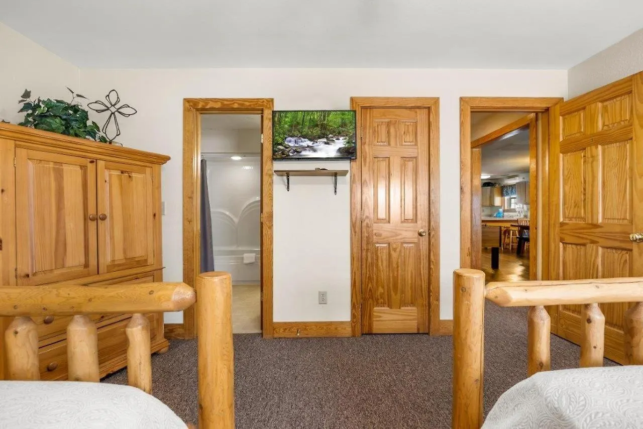 Poplar Point Unit 12f * Pigeon Forge