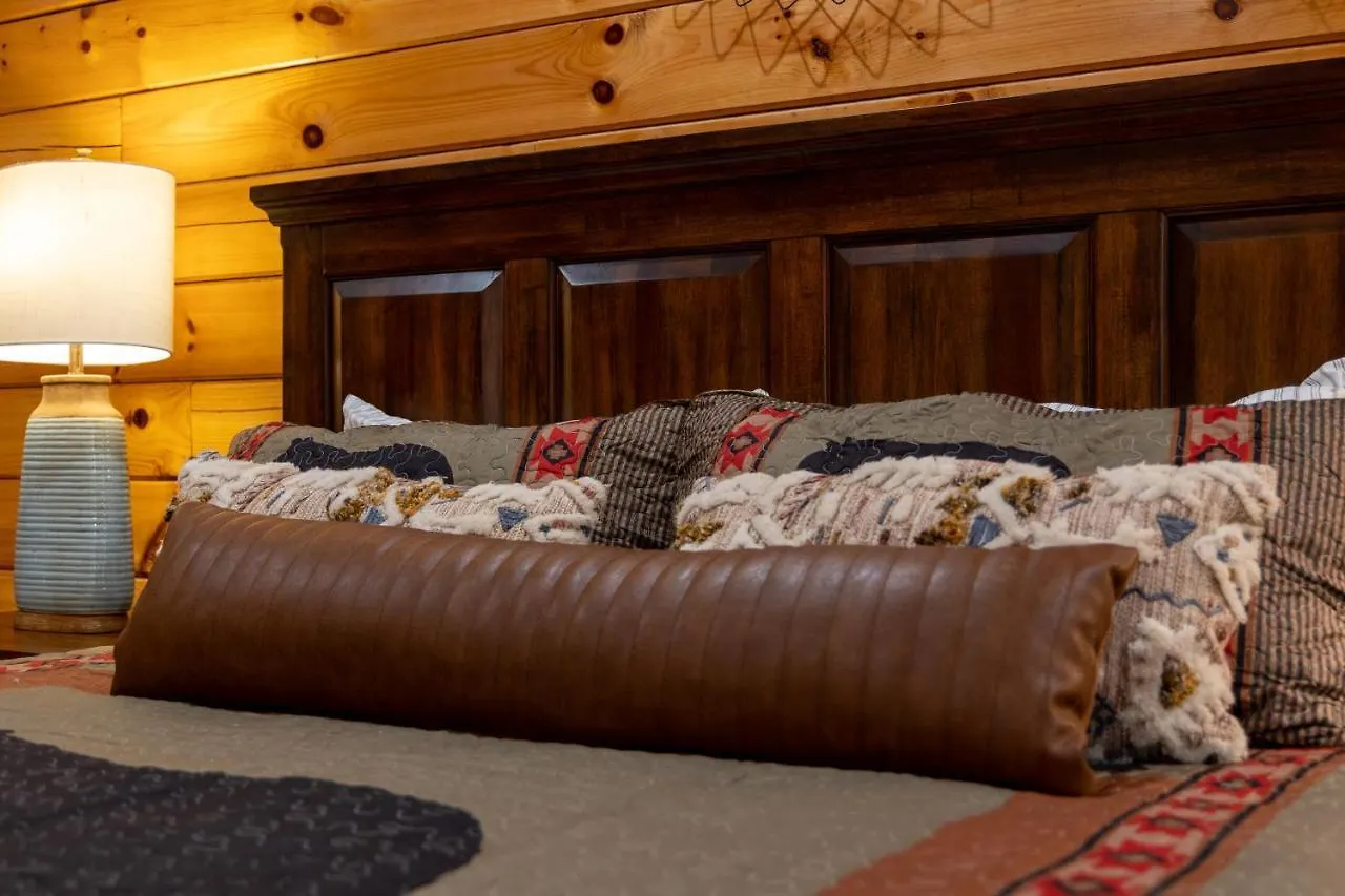 Appartamento 5bd5b Escape With 2 Hottubs, Thtr &game Rm,1mi To The Parkway! 4mi To Dollywood - Spring