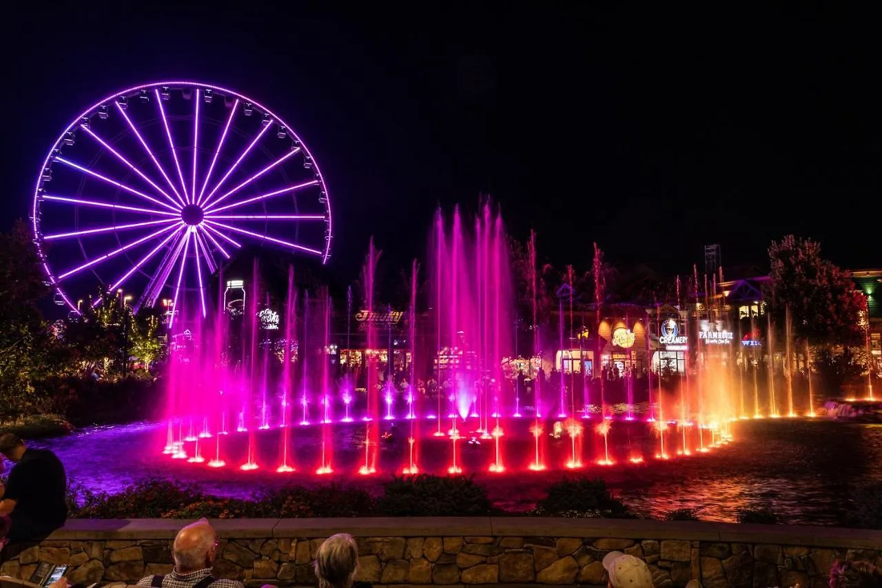 5bd5b Escape With 2 Hottubs, Thtr &game Rm,1mi To The Parkway! 4mi To Dollywood - Spring *