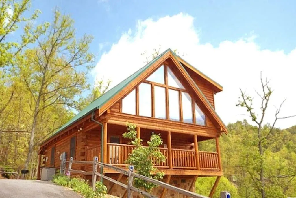 Newly Renovated Perfect 2 Bedroom W Indoor Jacuzzies, Hot Tub, Pool, Sauna, Golf! Villa *