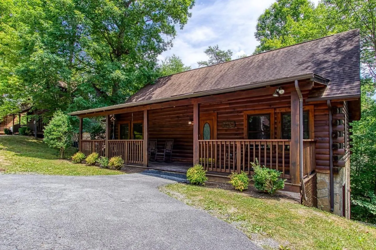 Er75 - Palmetto Place - Great Location! Close To The Action! *