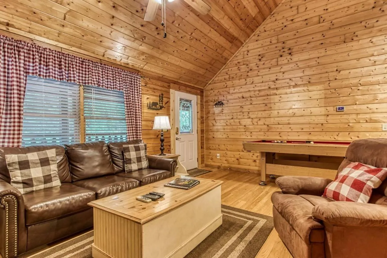 Little Slice Of Heaven -1br 1ba Close To Town And Amenities *