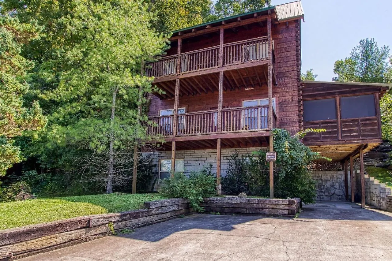 Cinema Falls - Great Location! - Convenient To Everything! * Pigeon Forge