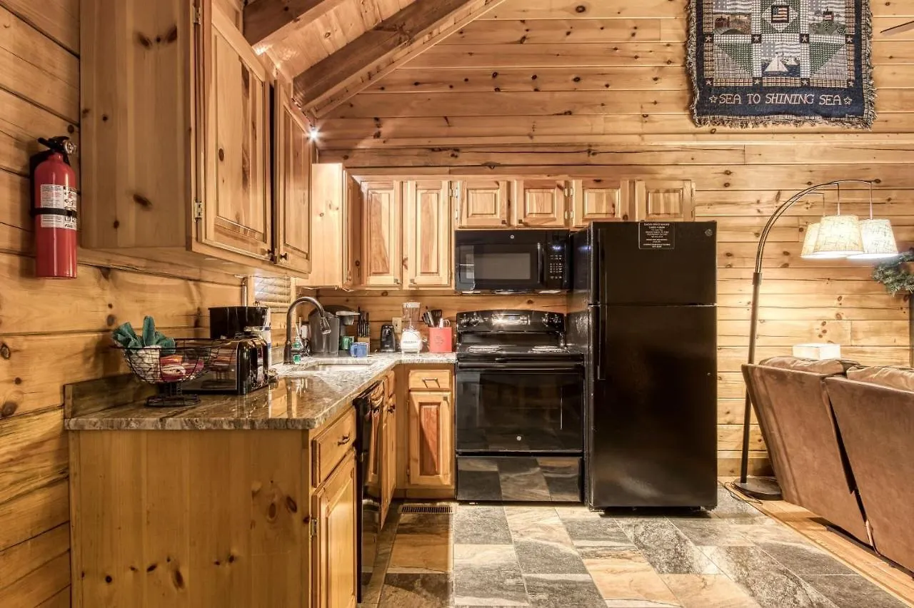 Holiday home Cuddlin' Up, Er209 - Luxury At Its Finest And Location That Can't Be Beat!