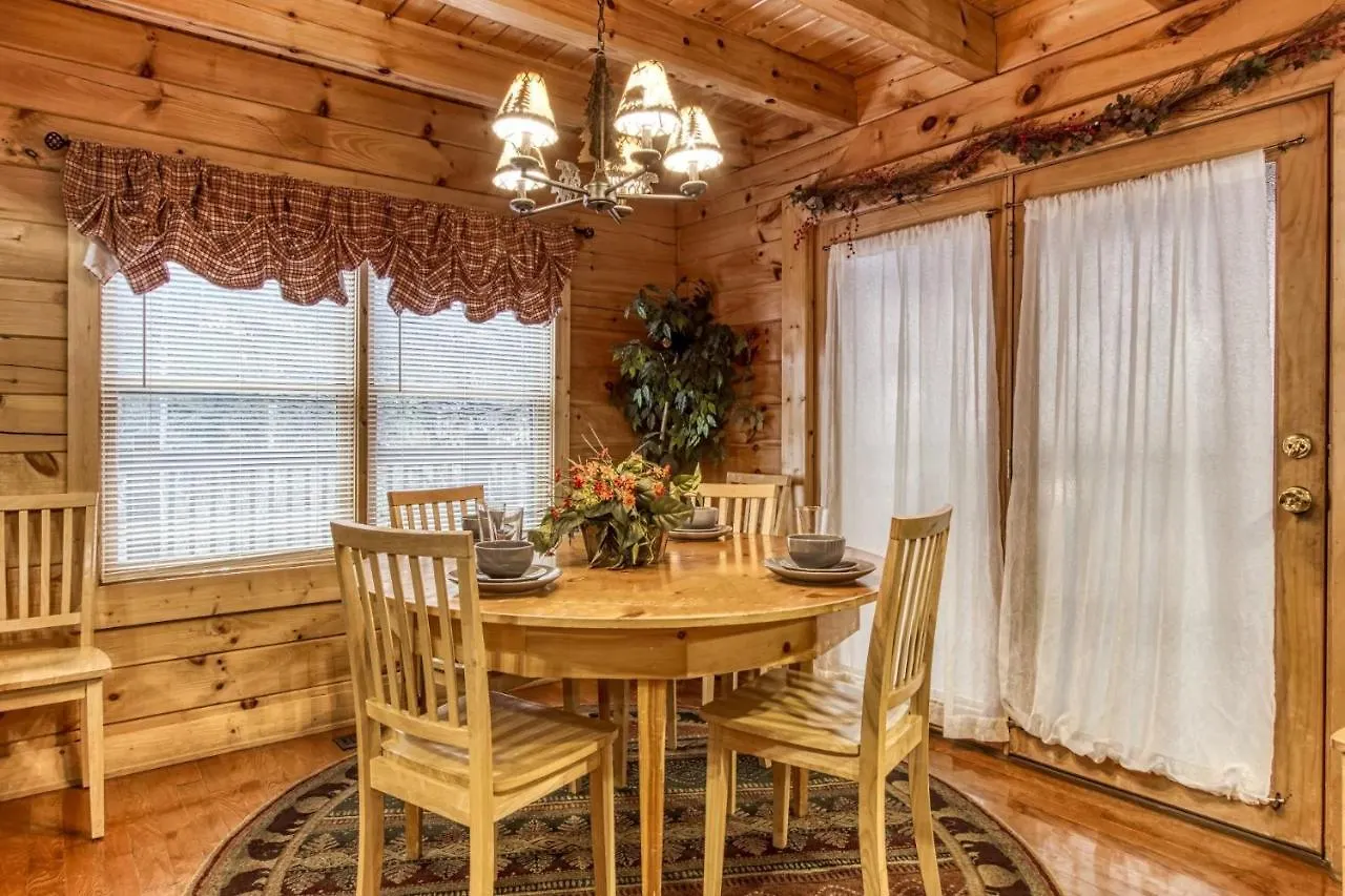 Er312- Bear Mountain Memories- Great Location- Close To Town Pigeon Forge