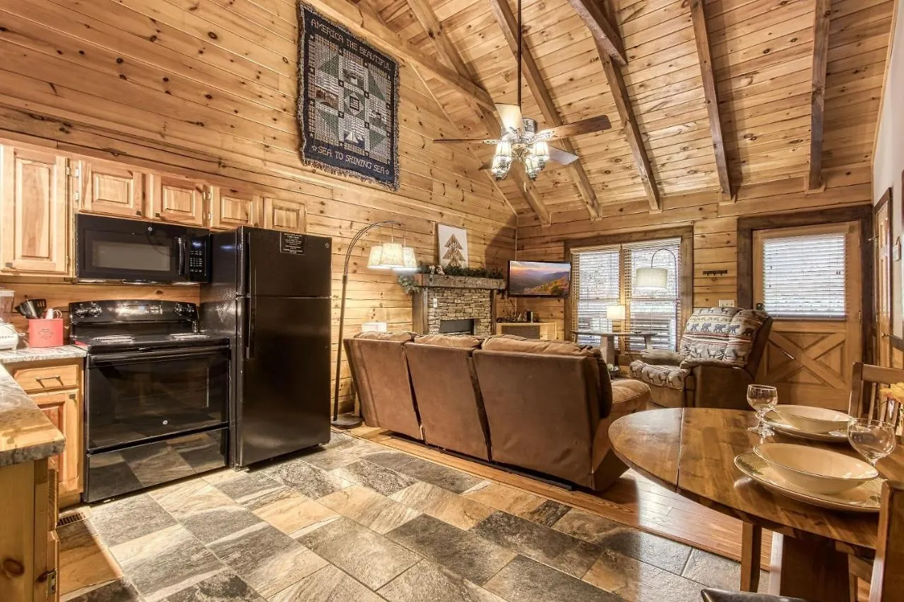 Cuddlin' Up, Er209 - Luxury At Its Finest And Location That Can't Be Beat! Holiday home Pigeon Forge