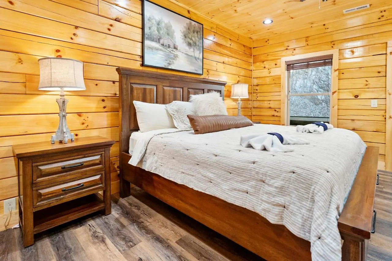펜션 Pine Mountain Retreat, Hot Tub, Game Room, 1089 Free Tickets Each Paid Day, Dollywood And *