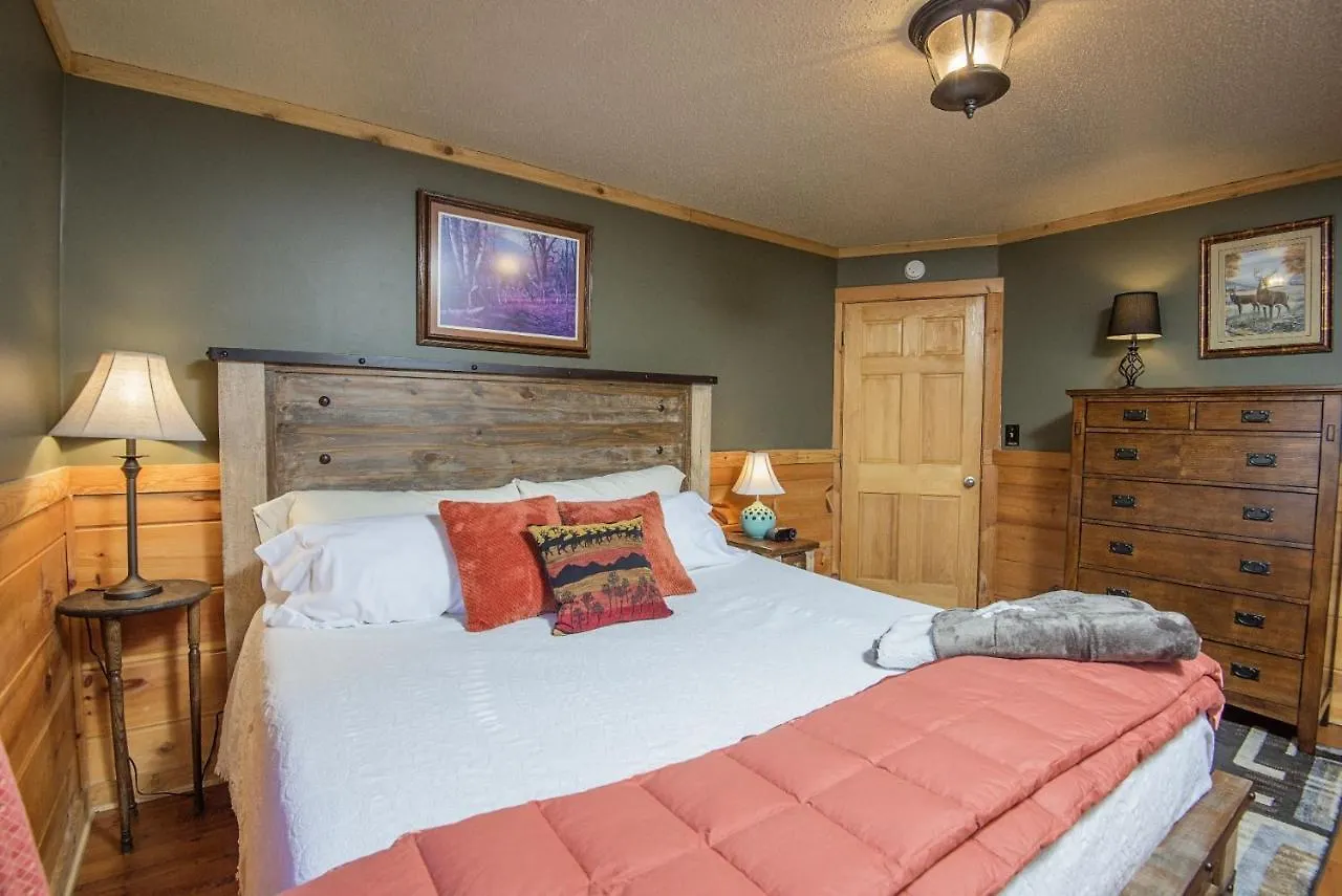 Casa de Férias Er103 - Knotty Pine Great Location - Close To Town! *
