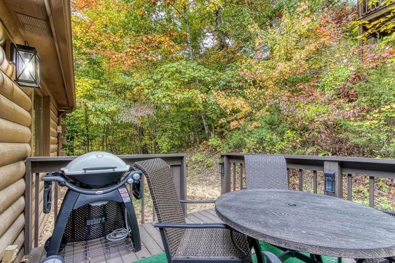Er26 - Sasquatch - Great Location! Close To Town Pool! Nyaraló Pigeon Forge