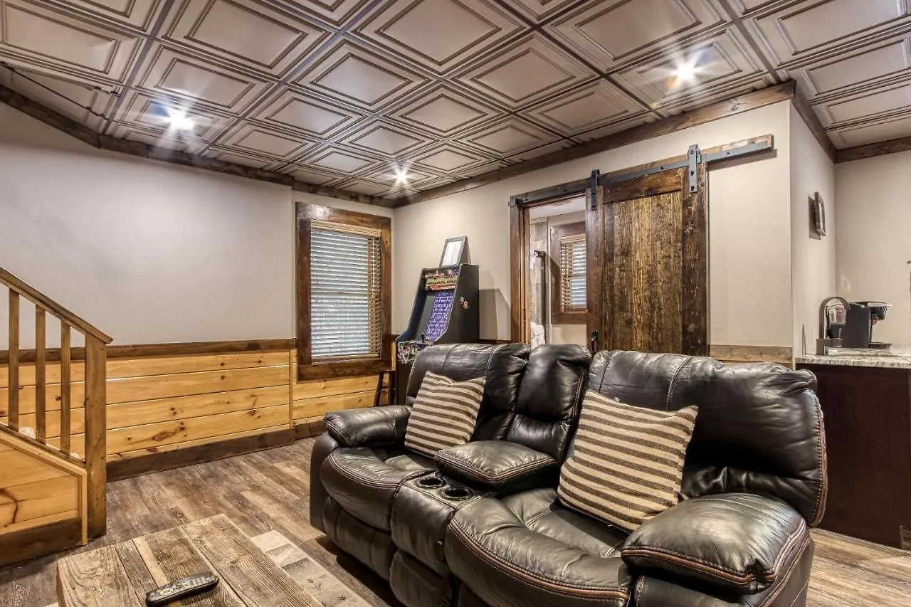 Holiday home Cuddlin' Up, Er209 - Luxury At Its Finest And Location That Can't Be Beat!