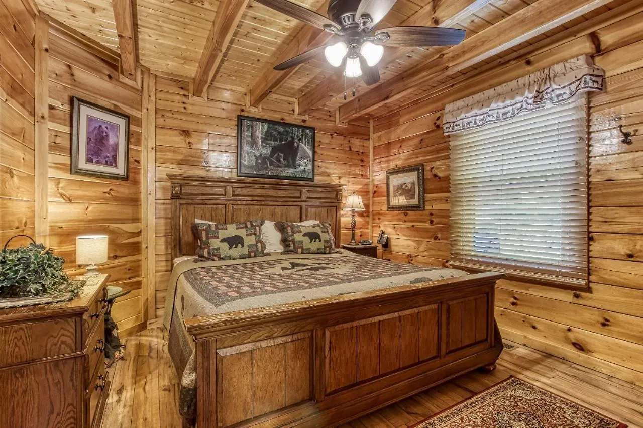 Majestic Mountain View - Great Location! - Convenient To Everything! * Pigeon Forge