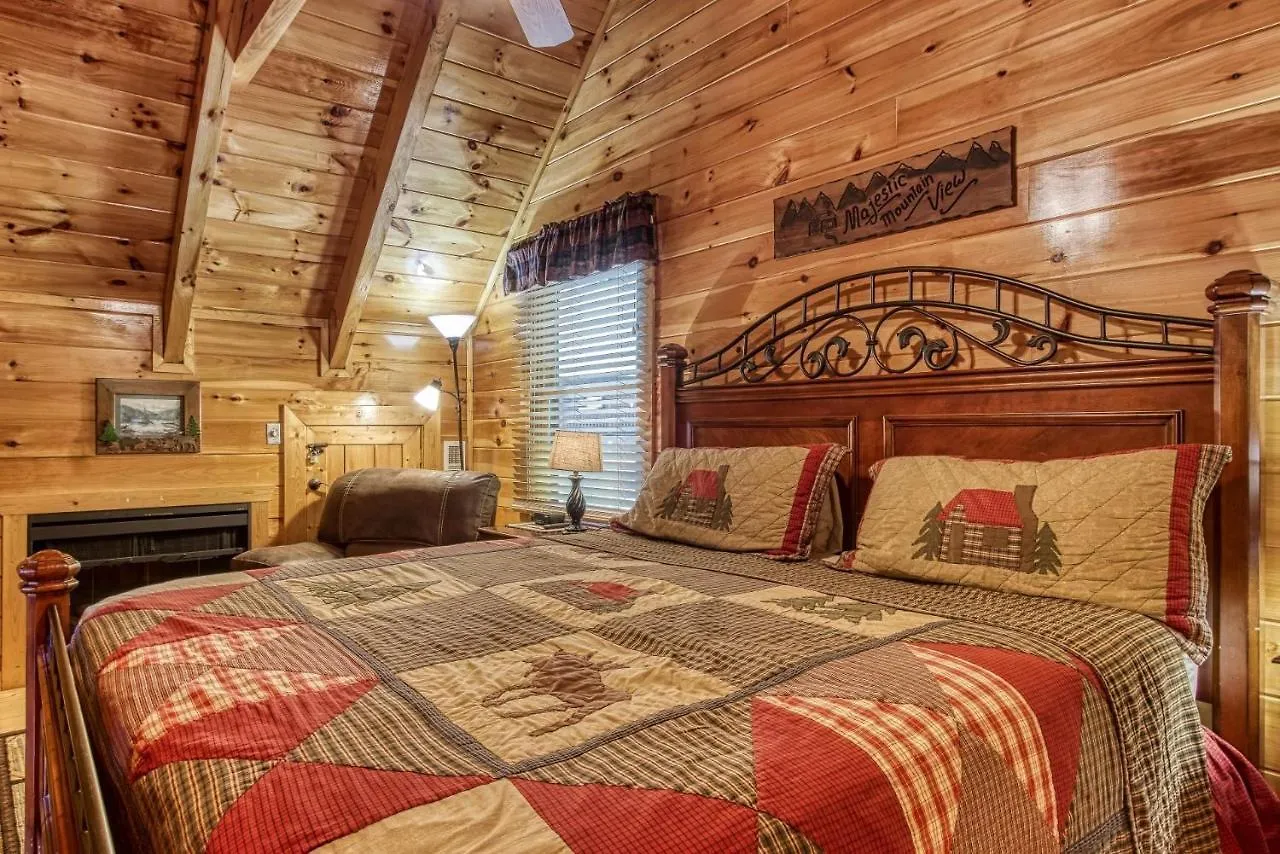 Majestic Mountain View - Great Location! - Convenient To Everything! Holiday home