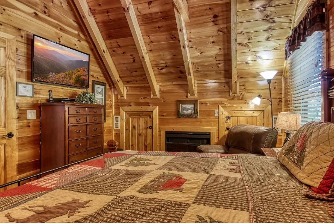 Majestic Mountain View - Great Location! - Convenient To Everything! Pigeon Forge