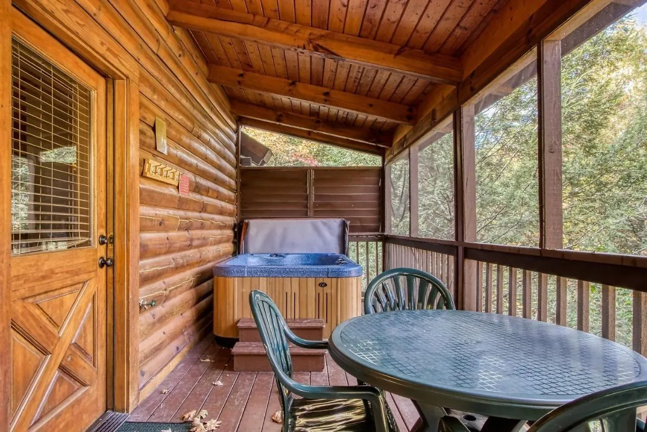Cuddlin' Up, Er209 - Luxury At Its Finest And Location That Can't Be Beat! Holiday home