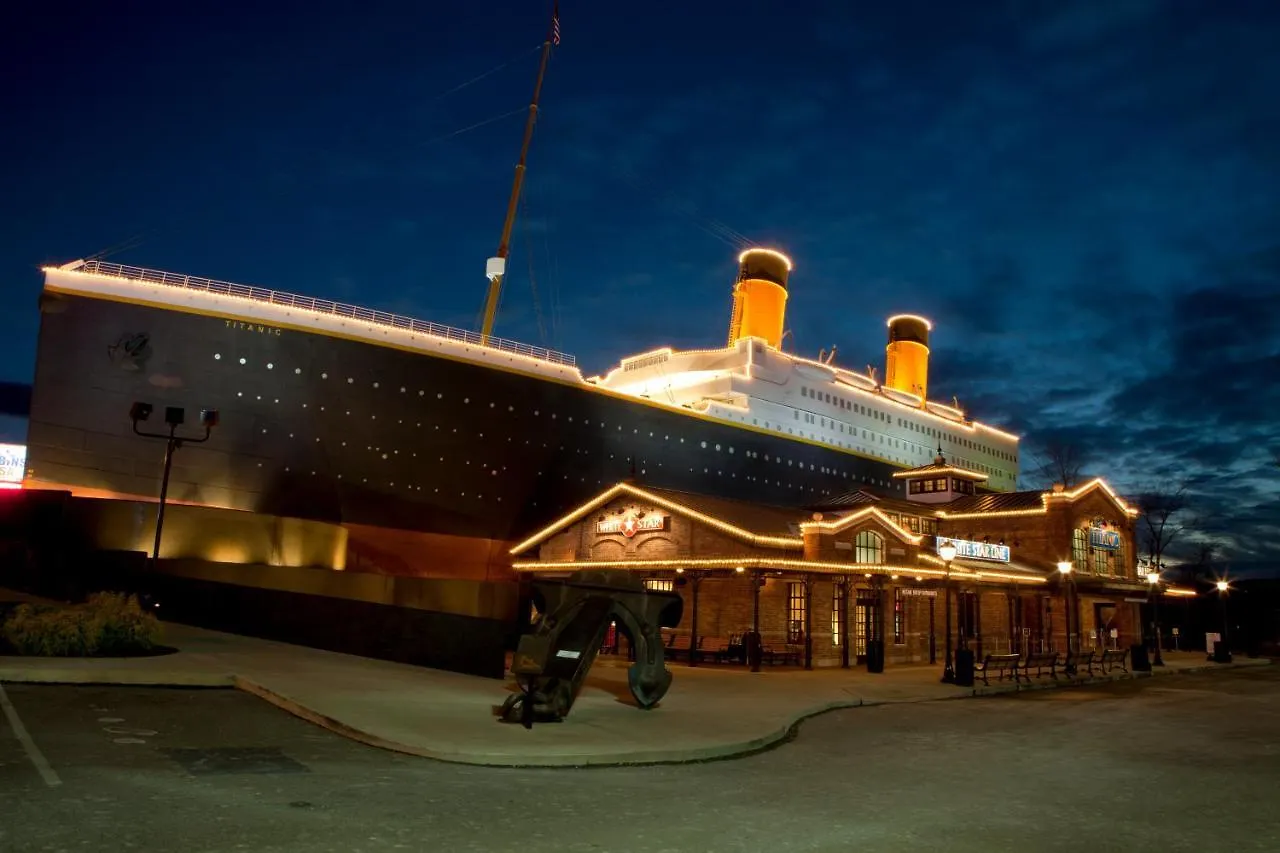 Rock Of Ages, Hot Tub, Game Room, Wifi, 1089 Free Tickets Each Paid Day, Dollywood And