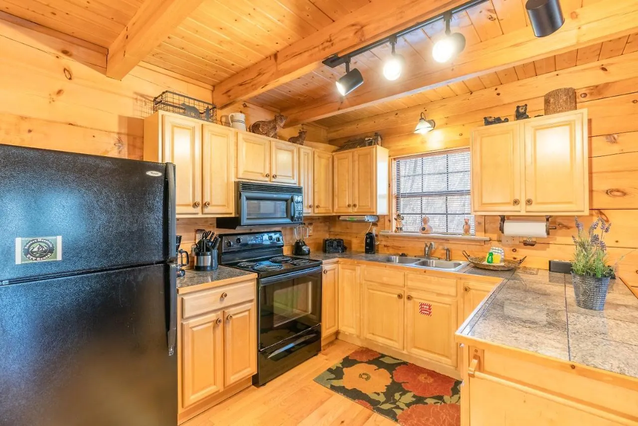 Holiday home Moonshine Ridge With Hot Tub And Fire Pit Pigeon Forge