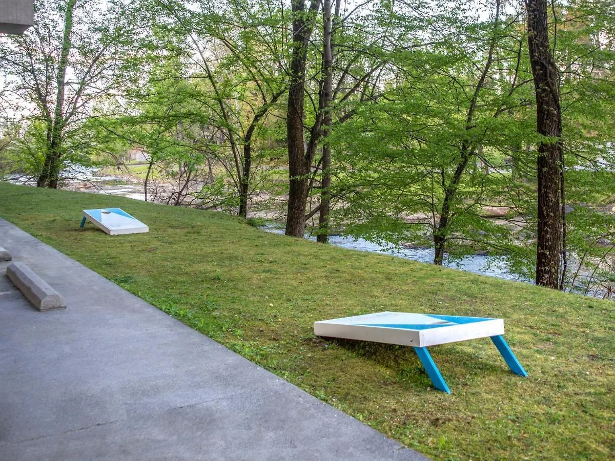 Riverside Dream Cedar 103 Apartment