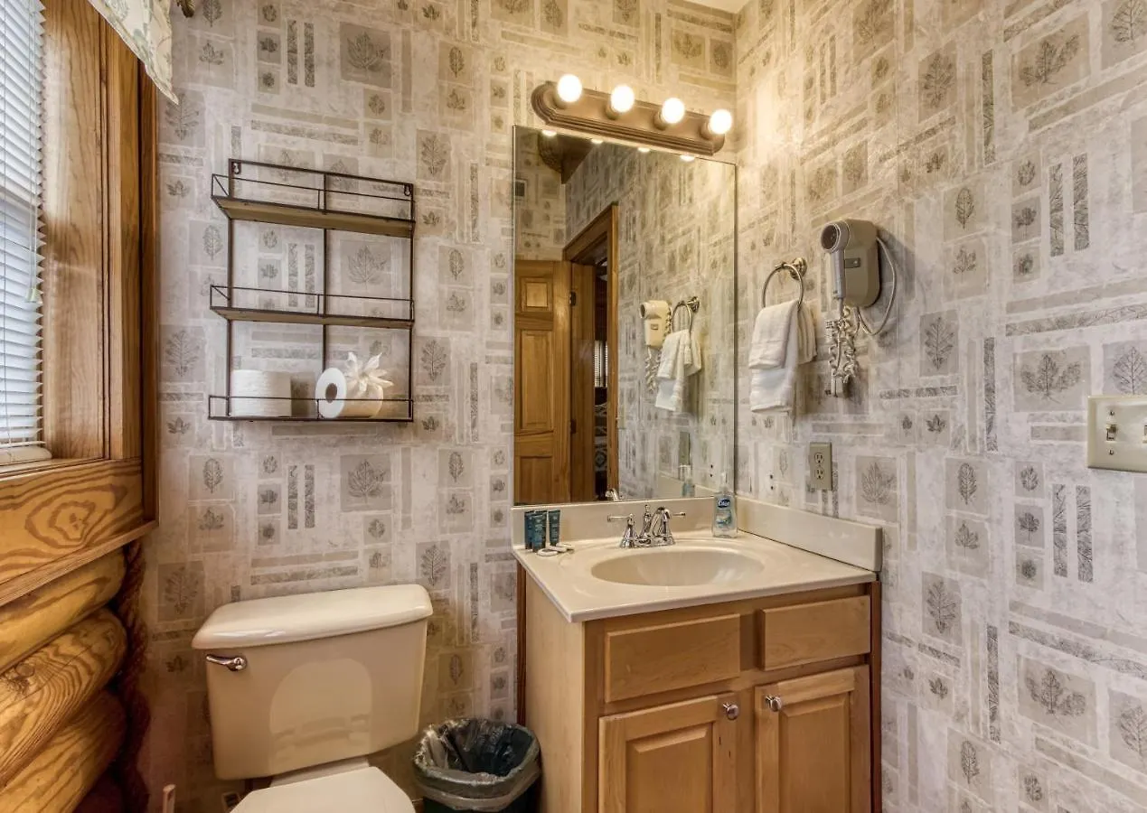 Newly Renovated Perfect 2 Bedroom W Indoor Jacuzzies, Hot Tub, Pool, Sauna, Golf! * Pigeon Forge