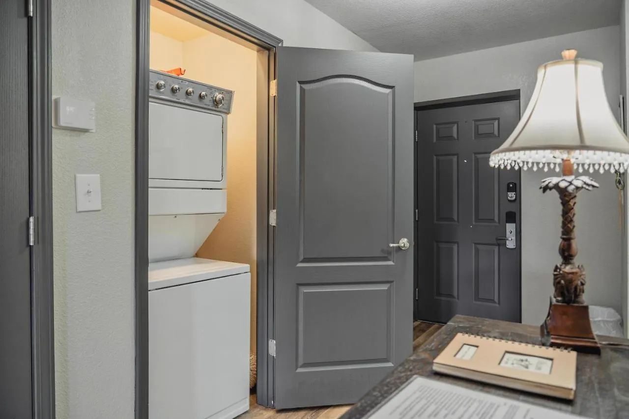 Mvc - Unit 3403 Apartman