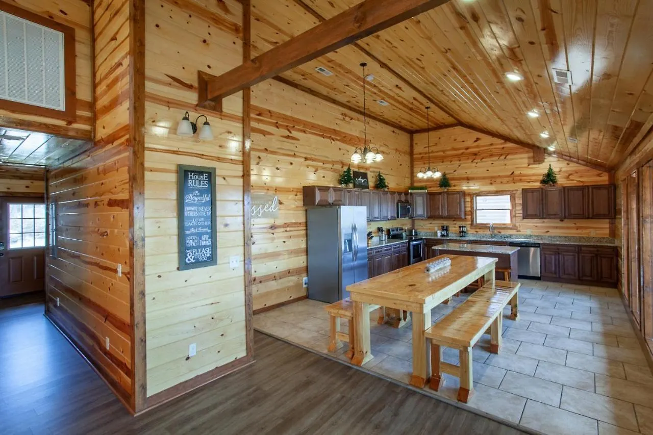 Tatil Evi Pool And Game In Stunning Mountain Pigeon Forge