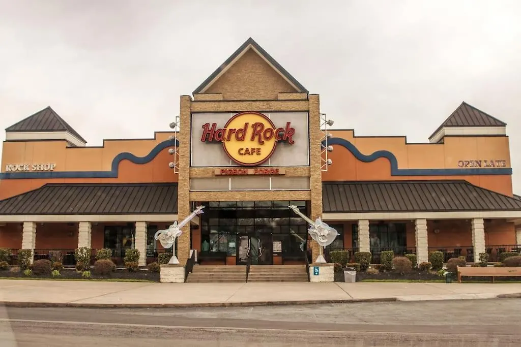 King Bed Pet Friendly Smart Lock Tatil Evi Pigeon Forge